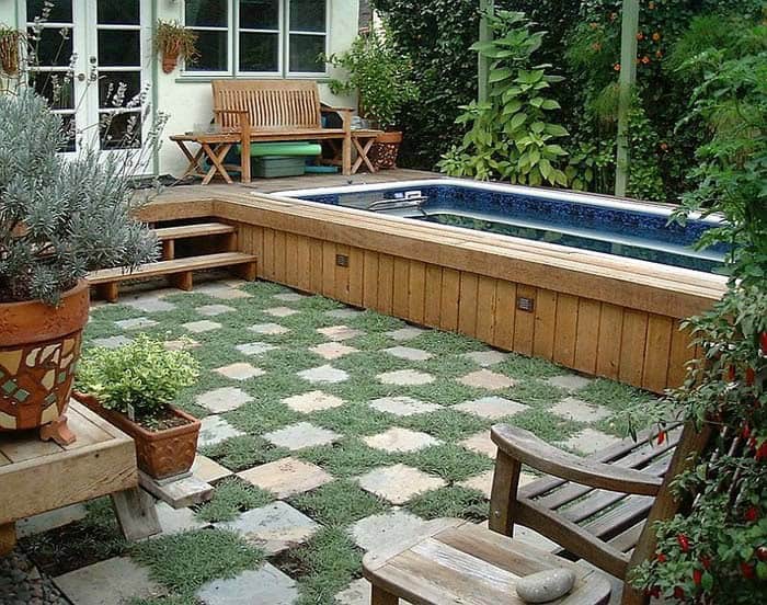 Grass and Paver Alternating Pattern for an Effortless Lawn