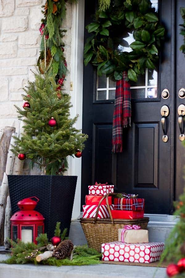 Add Splendour to Your Porch with Colorful Boxed Presents