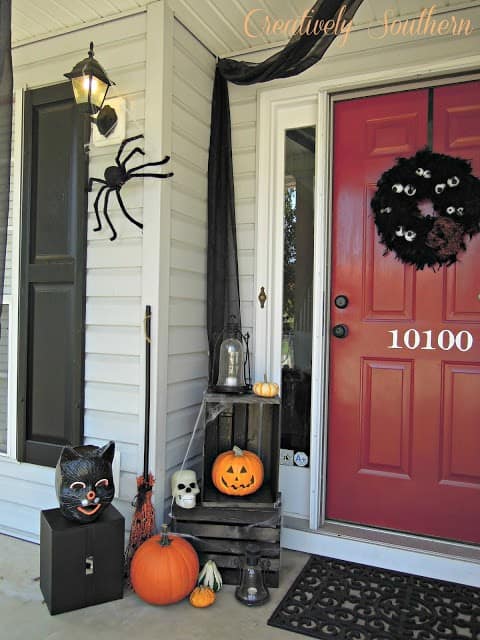 Collected Halloween Objects For An Easy Porch Décor