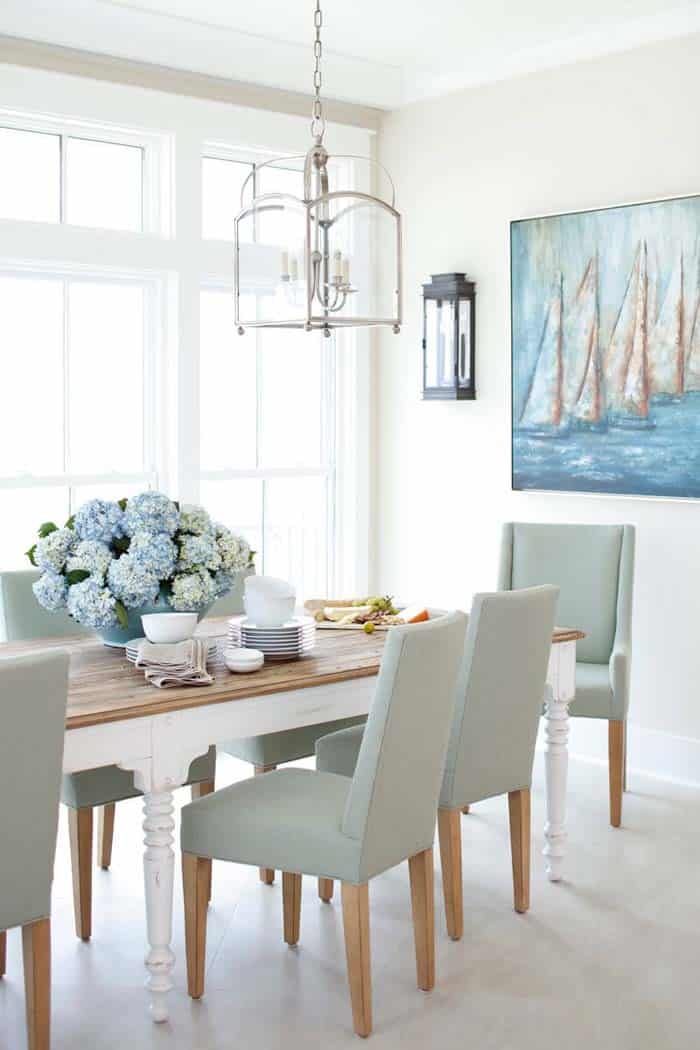 Make a Dining Space for a Coastal Cottage