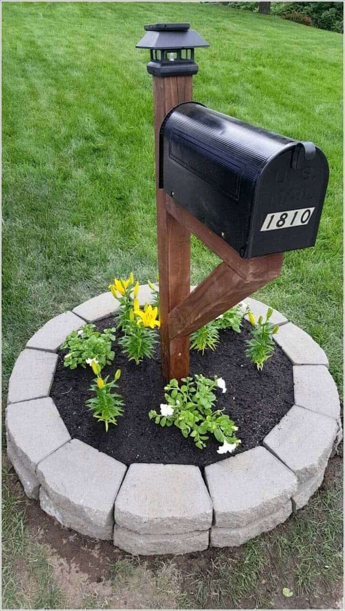 Garden and Solar Light Add Curb Appeal