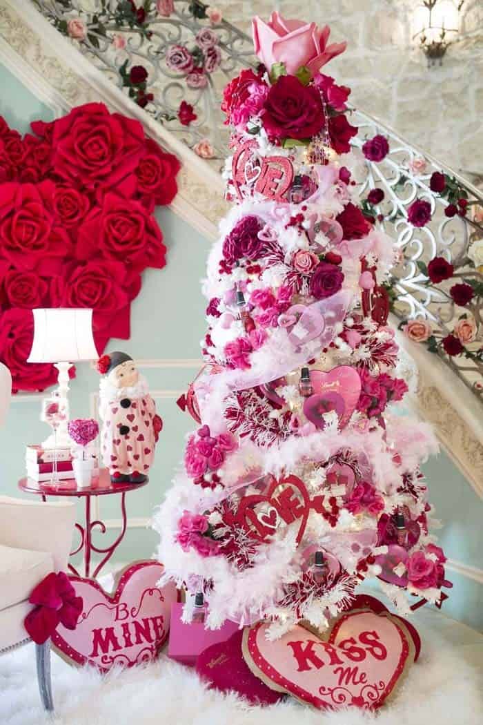 Create an Impressive Valentine’s Tree Display