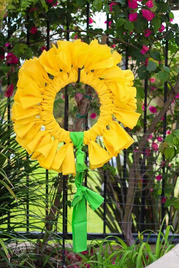 Create a Unique DIY Sunflower Bandana Wreath