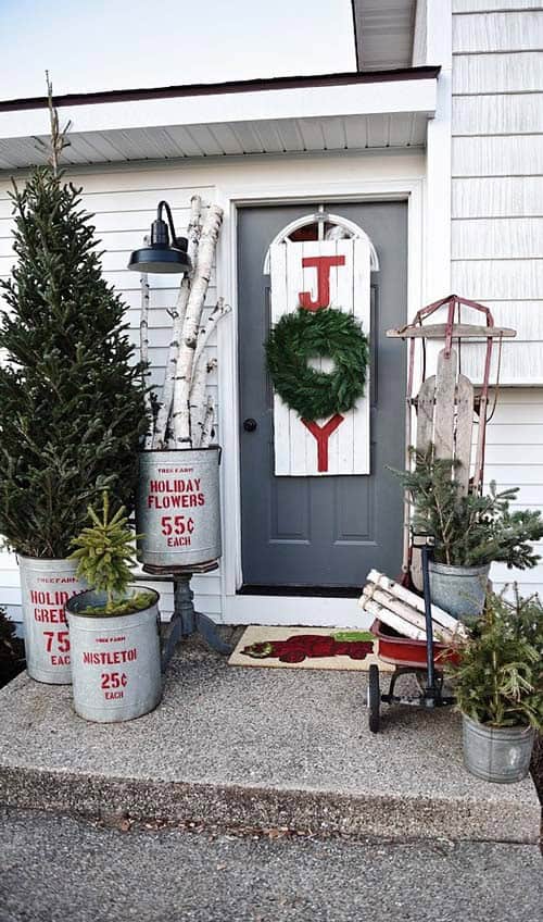 Achieve Rustic Charm with Your Porch Christmas Decorations