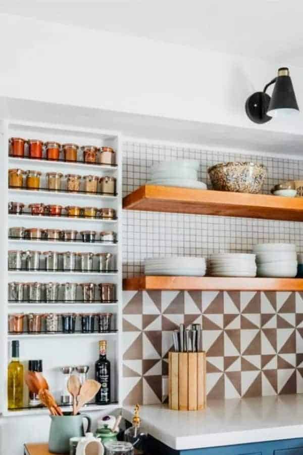 Keep Open Shelving Clean With Uniform Jars