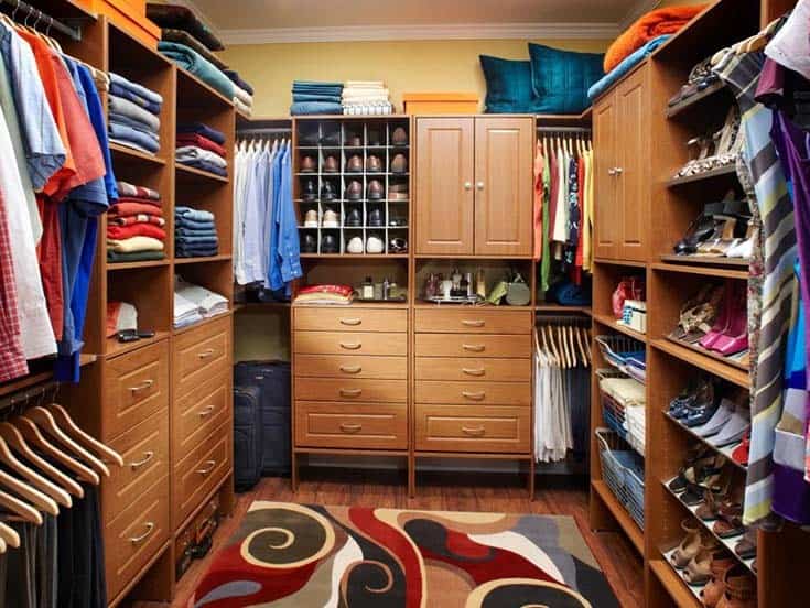 Make the Most of Limited Space with Colorful Closet Design