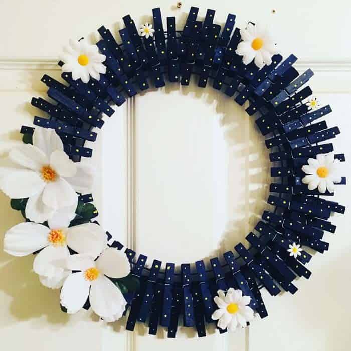 Summer Wreath With Deep Blue Color and White Flowers