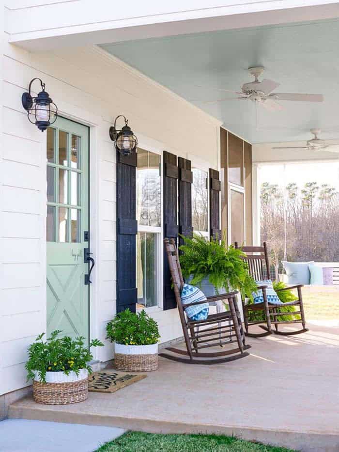 Create an Outdoor Oasis with Porch Planters