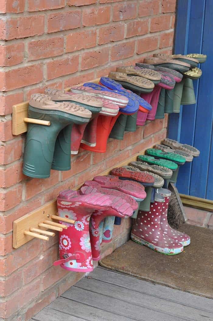 Hang Your Kid’s Boots with Wall Wood Pegs