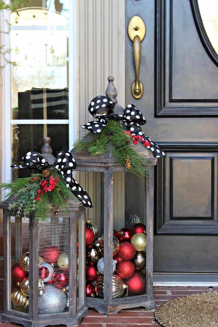 Lanterns Full Of Christmas Joy