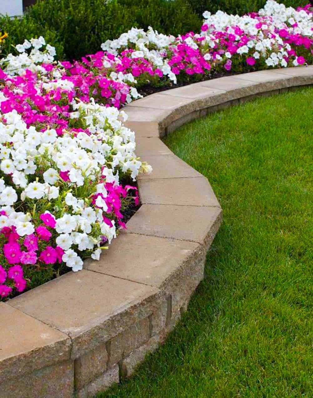 Curved Flowerbed Edging