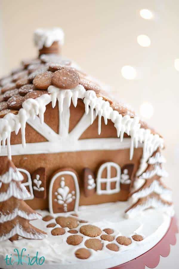 Build a Showstopping Gingerbread House This Christmas