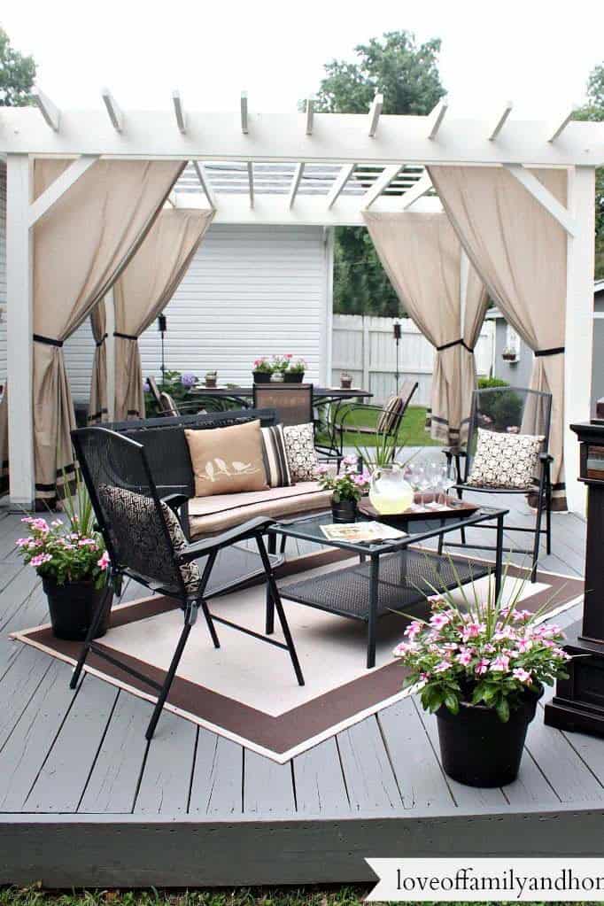 Stylish Curtained Patio Pergola