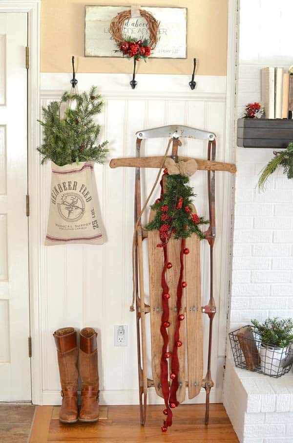 Get Creative with a Classic Old Sled Entryway Decoration