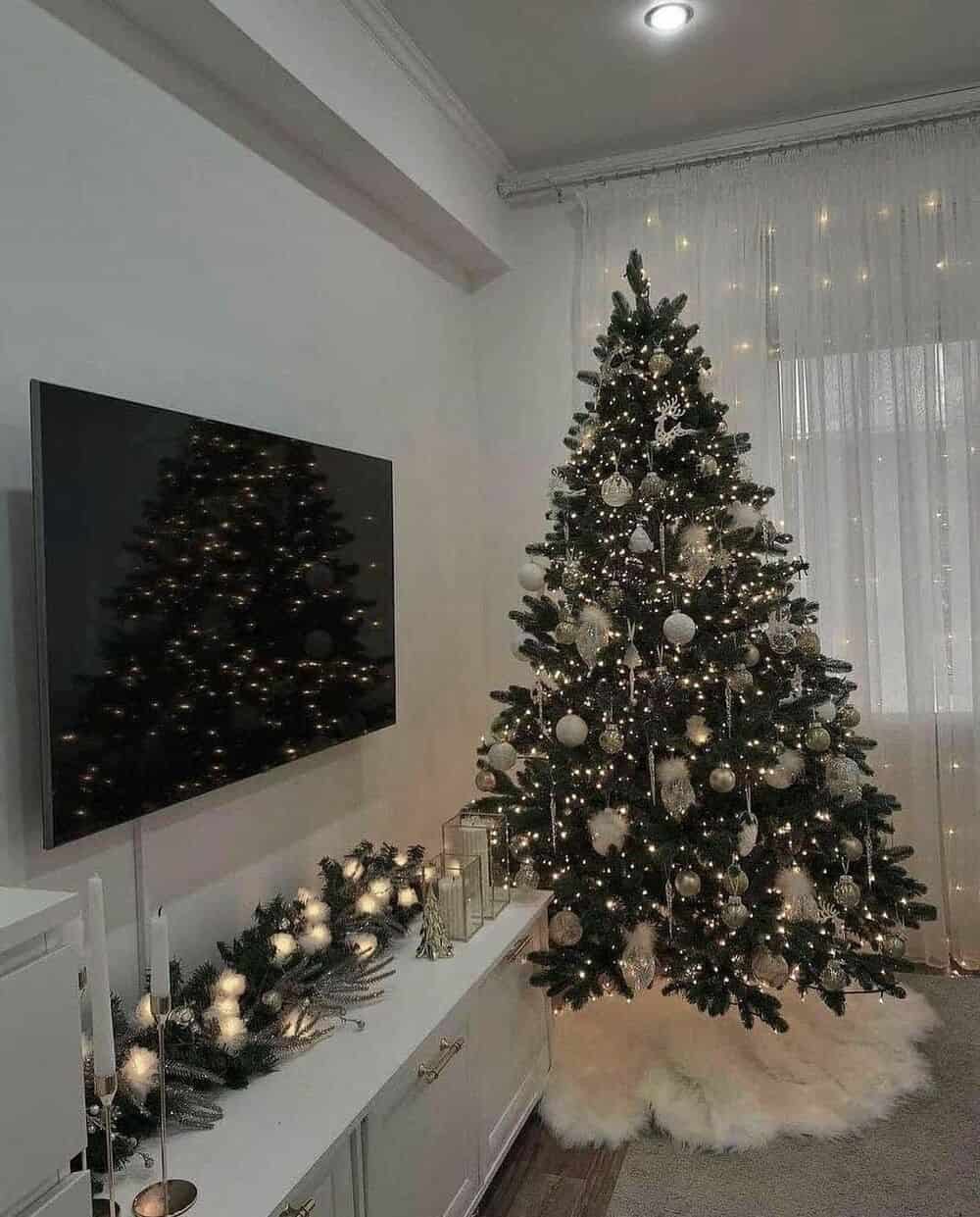 Modern Christmas Tree Idea