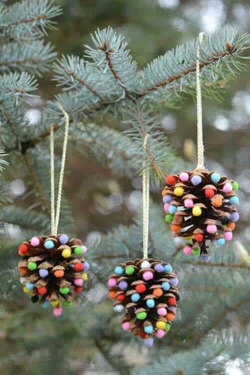 Pom Pom Pinecones