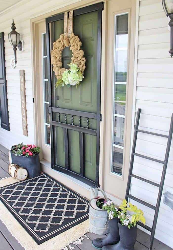 Bring a Burst of Style to Your Porch with a Fabric Wreath