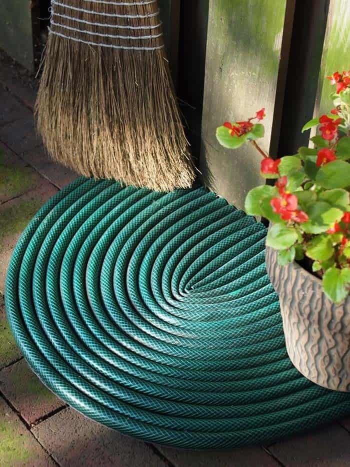 Easy Doormat Project From Worn Garden Hose