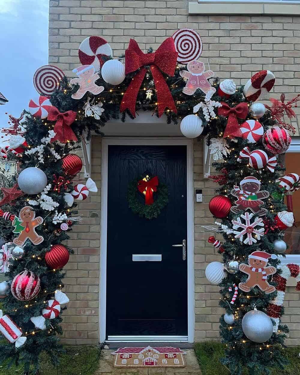 Customize Your Garland with Oversized Decorations