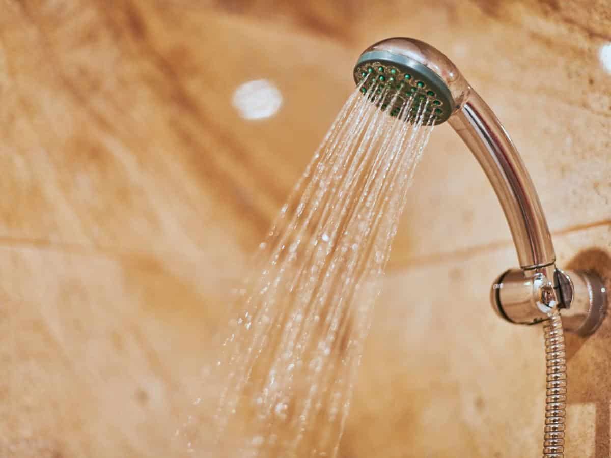 Use Vinegar to Stop a Sputtering Shower