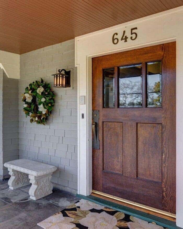 Craftsman Style Wooden Entryway