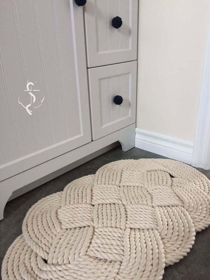 Sailor’s Rope Knot Area Rug