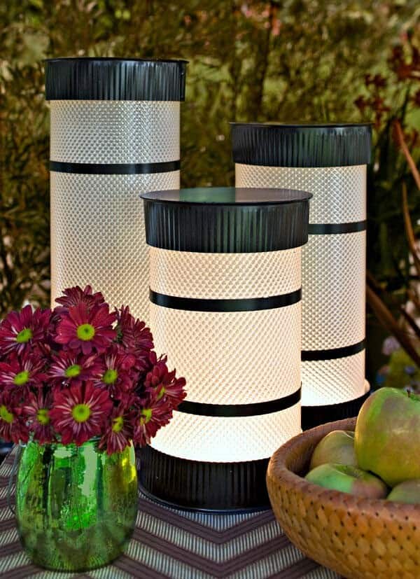 Modern Cylinder Lamp Trio for Chic Outdoor Lighting Design