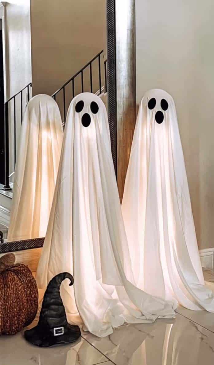 Light Up Ghosts