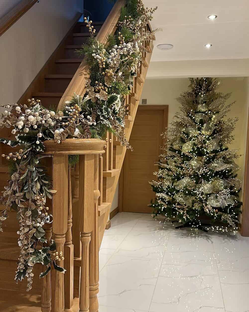 Matching Garland And Christmas Tree