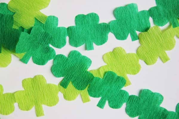 Make DIY St. Patrick’s Day Streamers