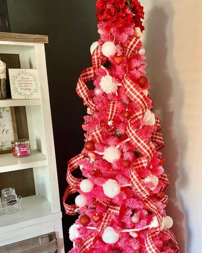 Add Valentine’s Day Flair to Your Tree with Gingham Decor