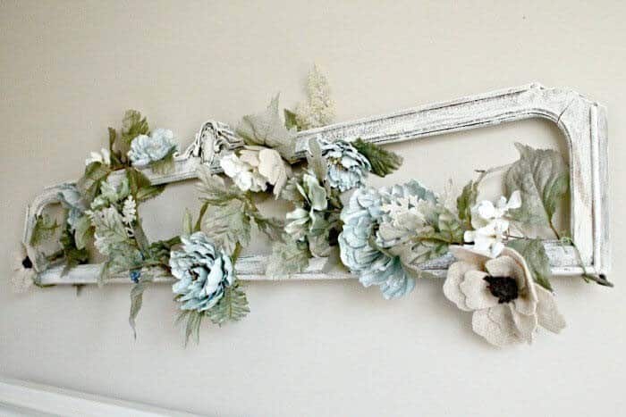 Decorate A Vintage Frame With Paper Flowers