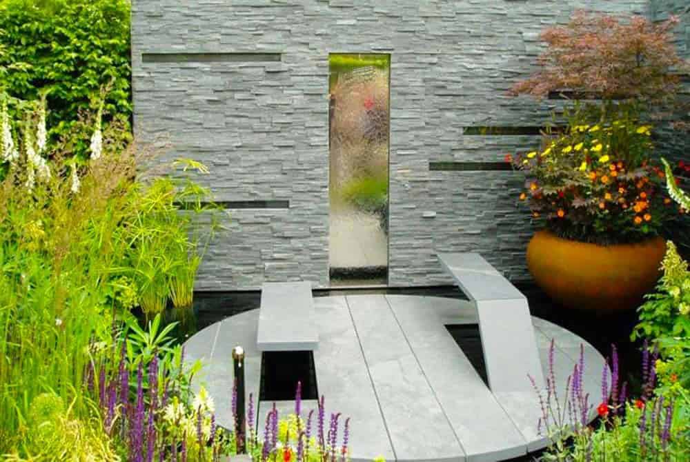 Modern Garden Geometry