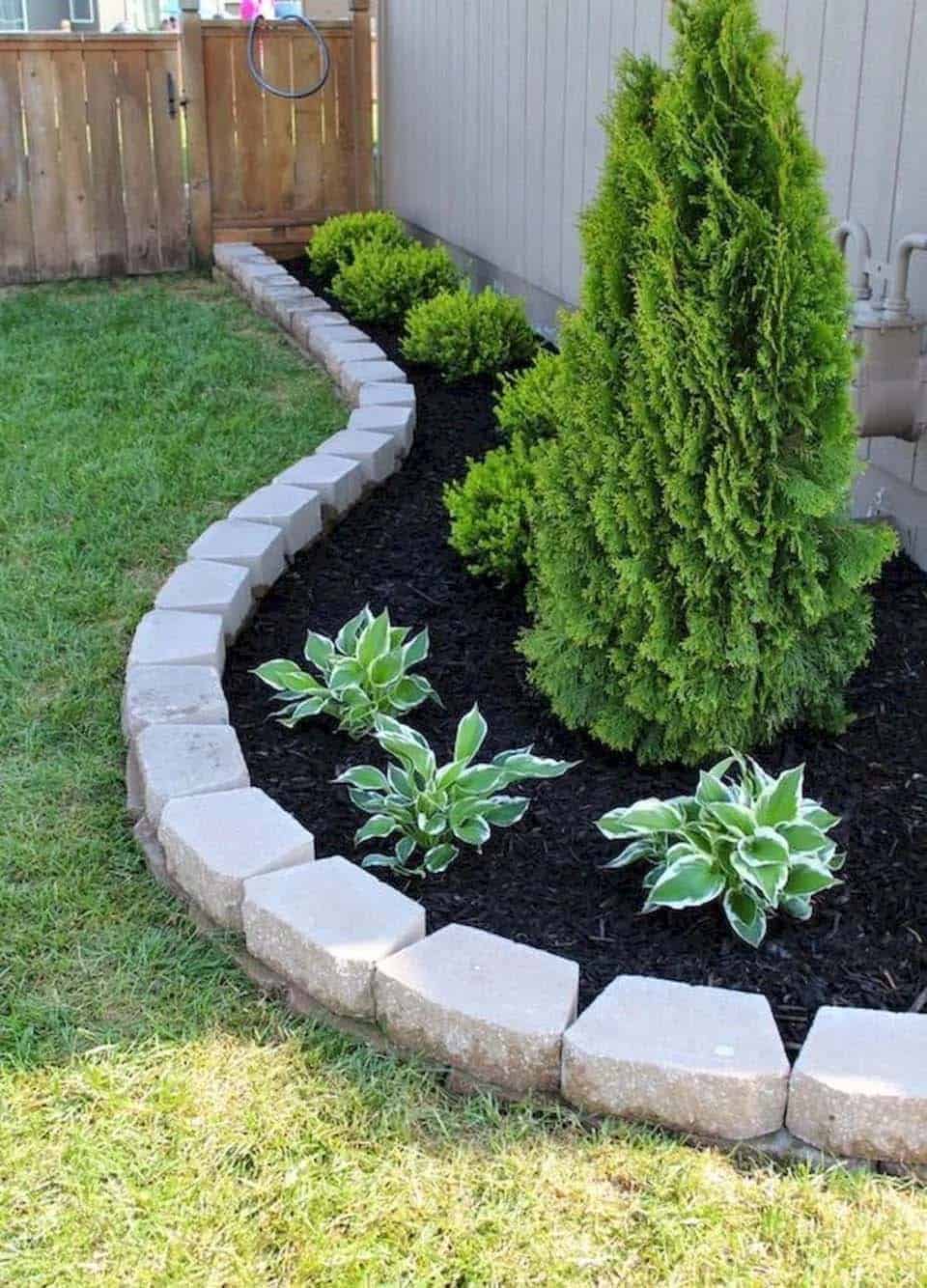 Garden Edge With Pavers