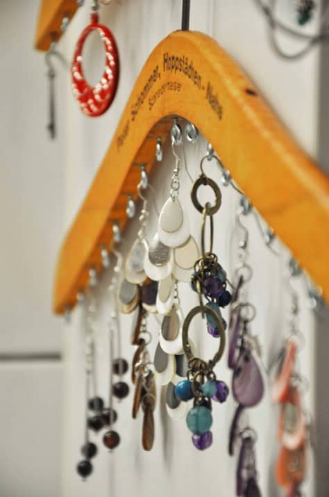 Create an Elegant Jewelry Organizer with a Wooden Hanger