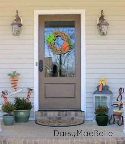 Use Carrot Decor to Make an Easter-Themed Porch