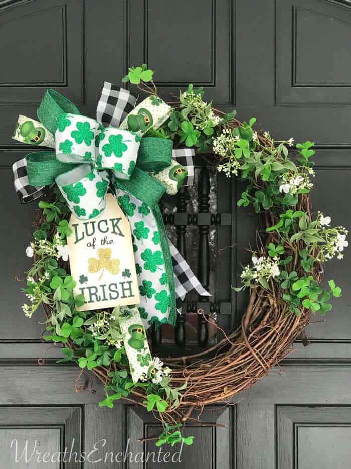 Create a Natural St Patrick’s Day Wreath with Twigs