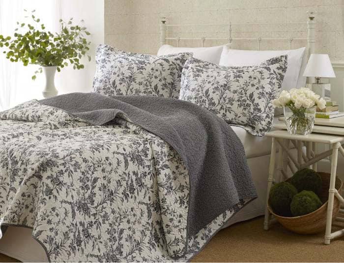 Add French Country Style With Toile Linens