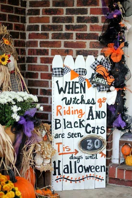 DIY Picket Fence Halloween Countdown