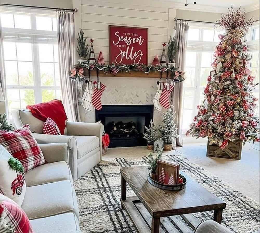 Bring Farmhouse Charm with Rustic Christmas Decor