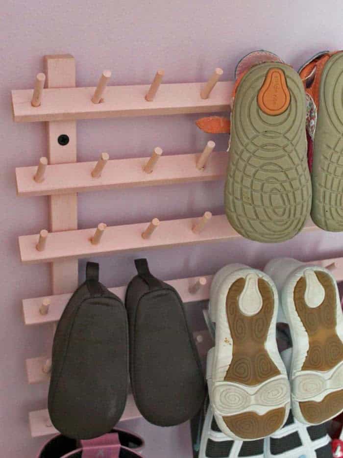 Add Glam and Personality with Wooden Shoe Hanging Hooks