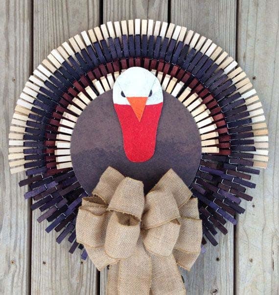 Create a Grumpy Turkey Wreath for Thanksgiving Day