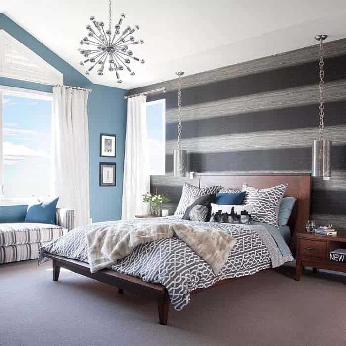 Decorative Horizontal Stripes for a Woman’s Bedroom