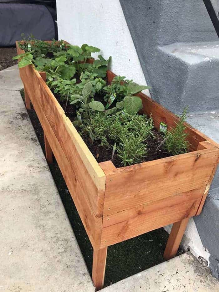 Build a Redwood Raised Garden Bed