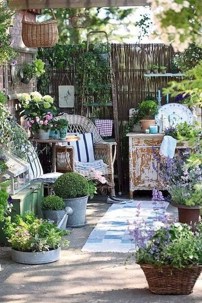 Shabby Chic Patio Idea