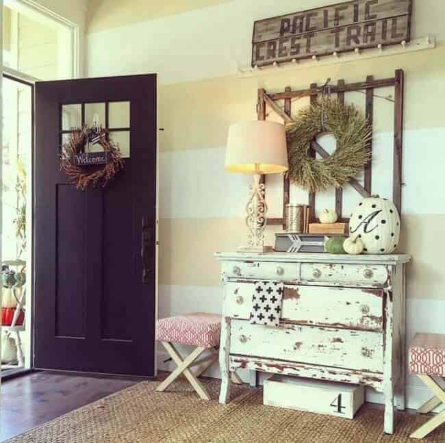 Transform an Old Chest into a Distressed Foyer Display