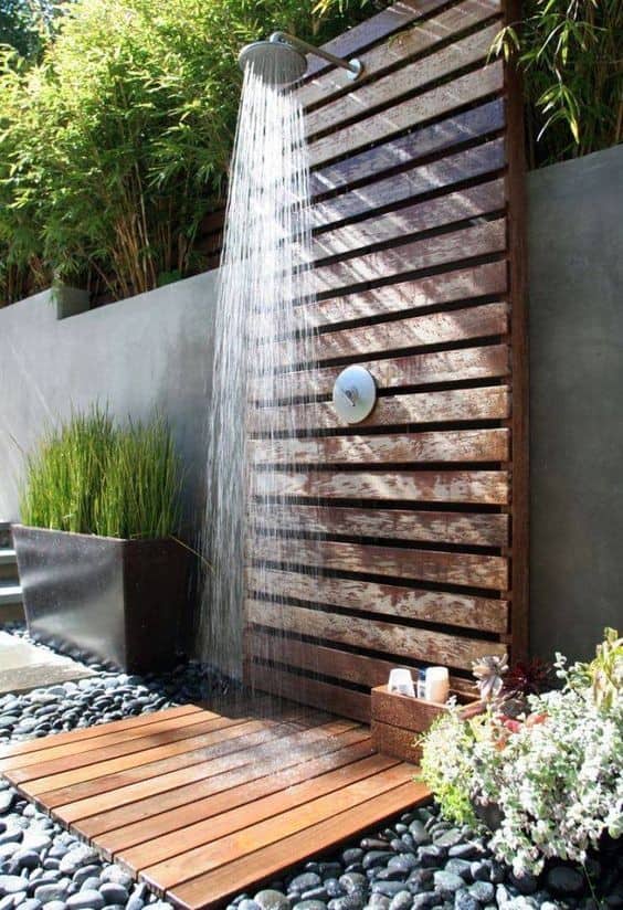 Give Your Outdoor Shower a Rustic Look with Pallets