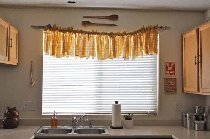 Rustic Vibe No-Sew Valance