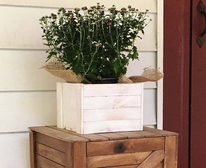 Make a Stylish Wooden Planter with Reclaimed Wood