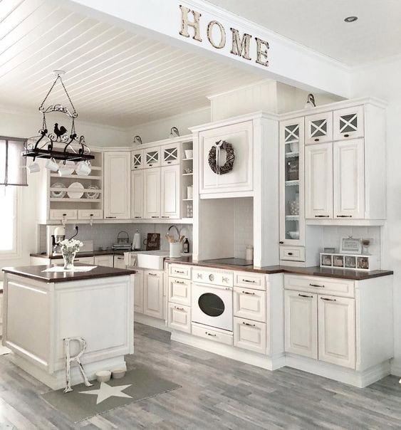 Use White Cabinets for Optimal Functionality and Visual Effect